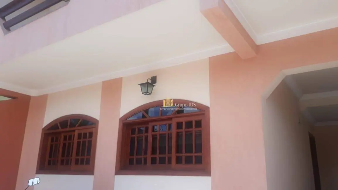 Casa com 3 quartos à venda, 100m2 em Wanel Ville, Sorocaba - SP - imagem 3 Foto 3 de Casa com 3 quartos à venda, 100m2 em Wanel Ville, Sorocaba - SP
