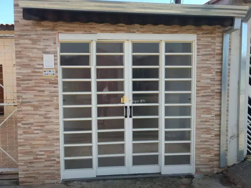 Casa com 3 quartos à venda, 300m2 em Jardim Jatobá, Sorocaba - SP - imagem 2 Foto 2 de Casa com 3 quartos à venda, 300m2 em Jardim Jatobá, Sorocaba - SP