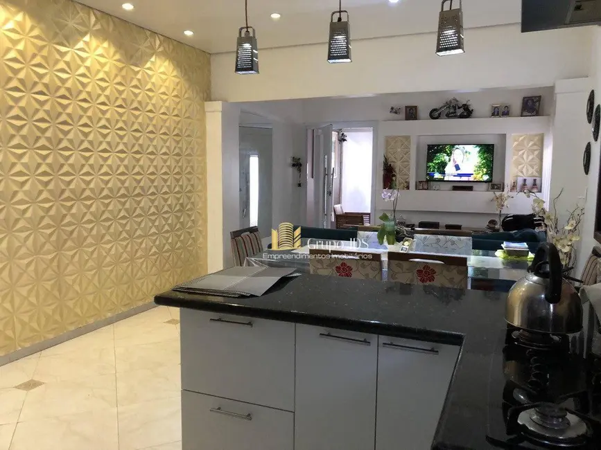 Casa com 3 quartos à venda, 165m2 em Jardim Simus, Sorocaba - SP - imagem 7 Foto 7 de Casa com 3 quartos à venda, 165m2 em Jardim Simus, Sorocaba - SP