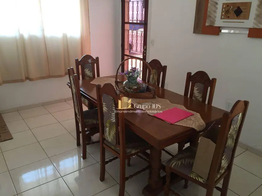 Casa com 2 quartos à venda, 1647m2 em Retiro São João, Sorocaba - SP - imagem 6 Foto 6 de Casa com 2 quartos à venda, 1647m2 em Retiro São João, Sorocaba - SP