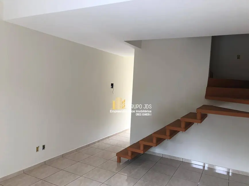 Sobrado com 2 quartos à venda, 72m2 em Jardim Nova Aparecidinha, Sorocaba - SP - imagem 3 Foto 3 de Sobrado com 2 quartos à venda, 72m2 em Jardim Nova Aparecidinha, Sorocaba - SP