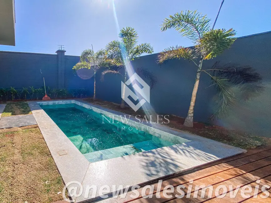 Foto 1 de Casa com 3 quartos à venda, 360m2 em Senador Canedo - GO