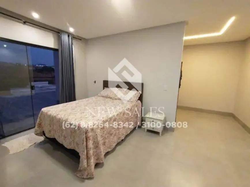 Casa de Condomínio com 3 quartos à venda, 260m2 em Residencial Condomínio Jardim Veneza, Senador Canedo - GO - imagem 9 Foto 9 de Casa de Condomínio com 3 quartos à venda, 260m2 em Residencial Condomínio Jardim Veneza, Senador Canedo - GO