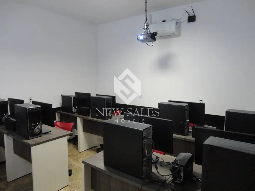 Foto 1 de Sala Comercial à venda, 438m2 em Nova Suiça, Goiania - GO