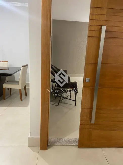 Casa com 3 quartos à venda, 360m2 em Jardim Santo Antônio, Goiania - GO - imagem 7 Foto 7 de Casa com 3 quartos à venda, 360m2 em Jardim Santo Antônio, Goiania - GO