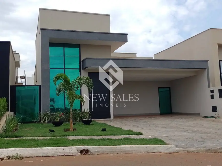 Foto 1 de Casa com 3 quartos à venda, 360m2 em Setor Morada do Lago, Trindade - GO