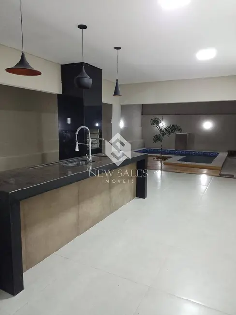 Foto 8 de Casa com 3 quartos à venda, 360m2 em Setor Morada do Lago, Trindade - GO