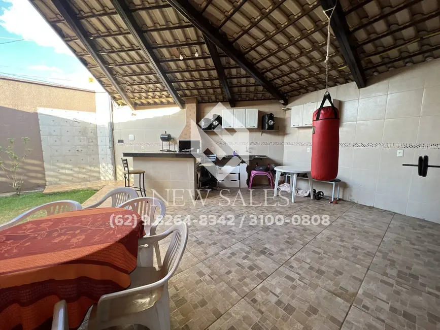 Foto 9 de Casa com 4 quartos à venda, 300m2 em Parque das Flores, Goiania - GO