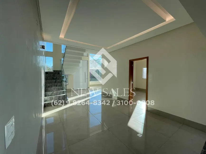 Casa de Condomínio com 4 quartos à venda, 349m2 em Senador Canedo - GO - imagem 4 Foto 4 de Casa de Condomínio com 4 quartos à venda, 349m2 em Senador Canedo - GO