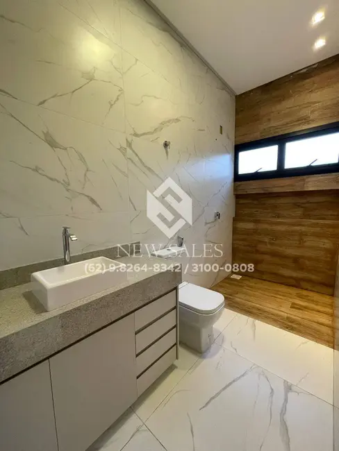 Casa de Condomínio com 3 quartos à venda, 430m2 em Setor Morada do Lago, Trindade - GO - imagem 9 Foto 9 de Casa de Condomínio com 3 quartos à venda, 430m2 em Setor Morada do Lago, Trindade - GO