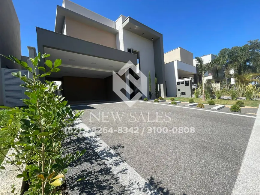Foto 1 de Casa com 4 quartos à venda, 360m2 em Setor Laguna Parque, Trindade - GO