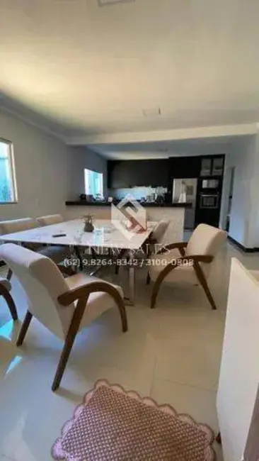 Foto 1 de Casa com 3 quartos à venda, 300m2 em Setor Solar Santa Rita, Goiania - GO