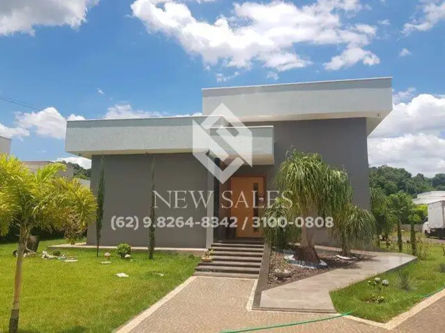 Foto 1 de Casa de Condomínio com 3 quartos à venda, 300m2 em Goianira - GO