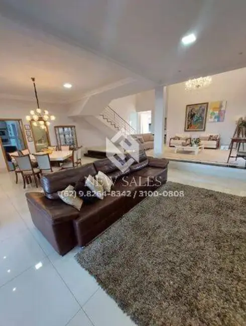 Casa de Condomínio com 4 quartos à venda, 446m2 em Alphaville Flamboyant Residencial Araguaia, Goiania - GO - imagem 3 Foto 3 de Casa de Condomínio com 4 quartos à venda, 446m2 em Alphaville Flamboyant Residencial Araguaia, Goiania - GO