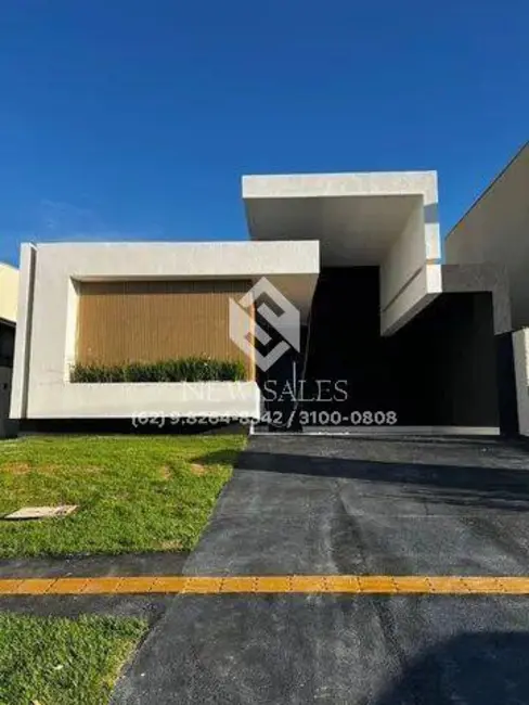 Foto 1 de Casa com 4 quartos à venda, 246m2 em Residencial Condomínio Jardim Veneza, Senador Canedo - GO