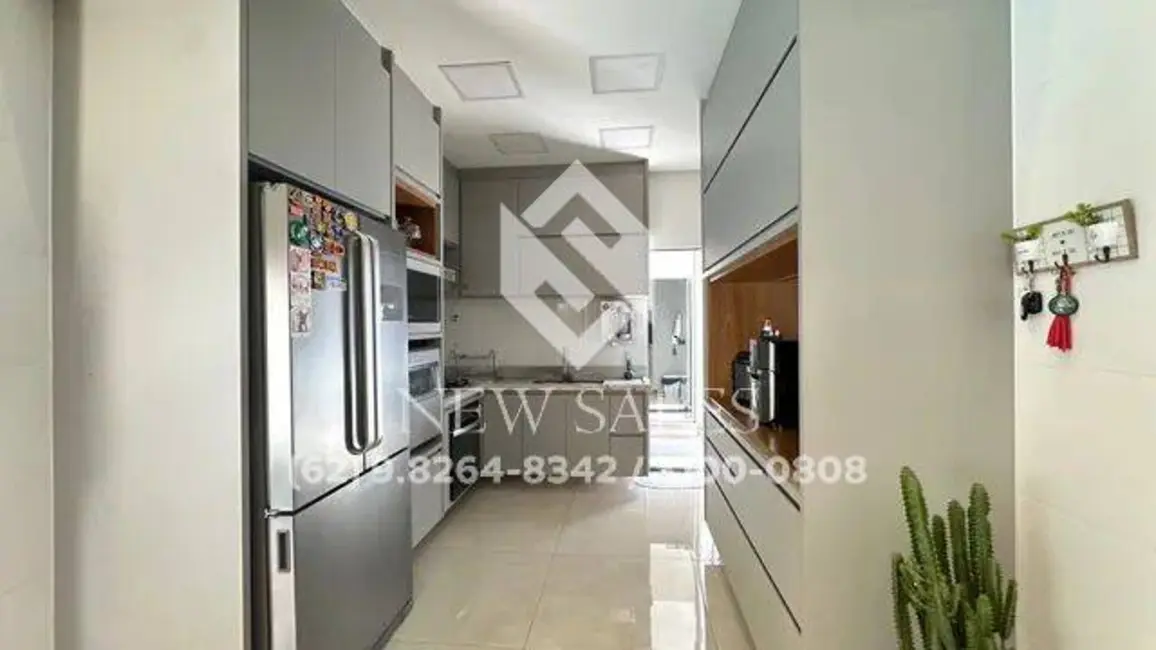 Foto 2 de Casa com 3 quartos à venda, 200m2 em Residencial Forteville, Goiania - GO
