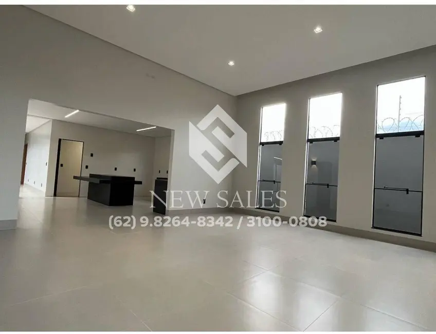 Foto 2 de Casa com 3 quartos à venda, 252m2 em Jardim Atlântico, Goiania - GO