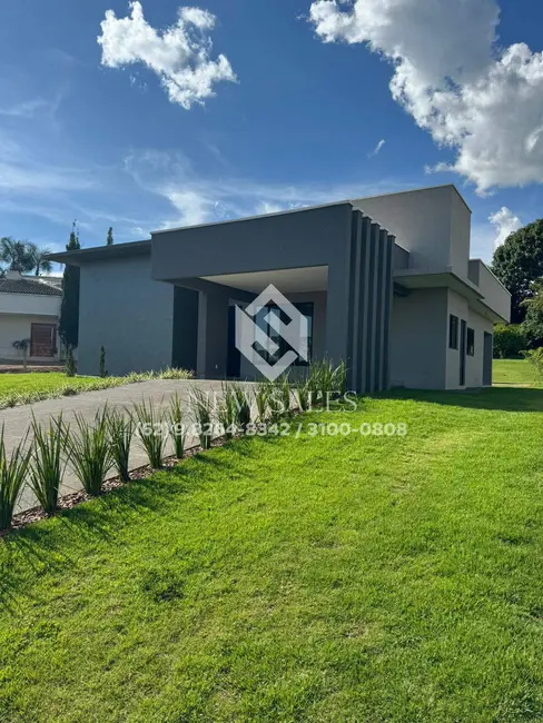 Foto 1 de Casa com 3 quartos à venda, 280m2 em Goianira - GO
