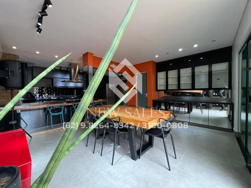 Foto 2 de Casa com 3 quartos à venda, 190m2 em Sítios Santa Luzia, Aparecida De Goiania - GO