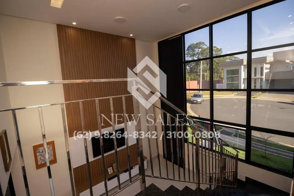 Casa de Condomínio com 4 quartos à venda, 223m2 em Senador Canedo - GO - imagem 3 Foto 3 de Casa de Condomínio com 4 quartos à venda, 223m2 em Senador Canedo - GO