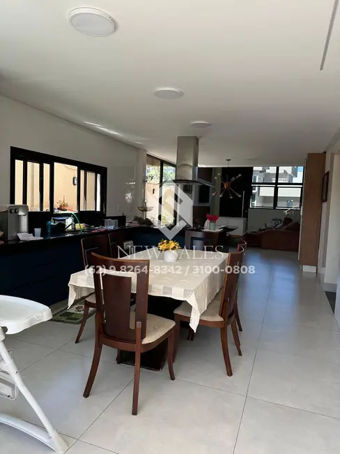Casa de Condomínio com 4 quartos à venda, 223m2 em Senador Canedo - GO - imagem 9 Foto 9 de Casa de Condomínio com 4 quartos à venda, 223m2 em Senador Canedo - GO