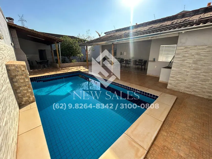 Casa com 4 quartos à venda, 280m2 em Jardim Petrópolis, Goiania - GO - imagem 2 Foto 2 de Casa com 4 quartos à venda, 280m2 em Jardim Petrópolis, Goiania - GO