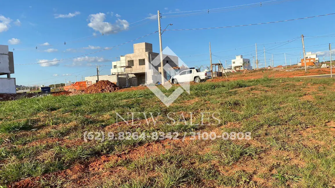 Foto 1 de Terreno / Lote à venda, 420m2 em Senador Canedo - GO