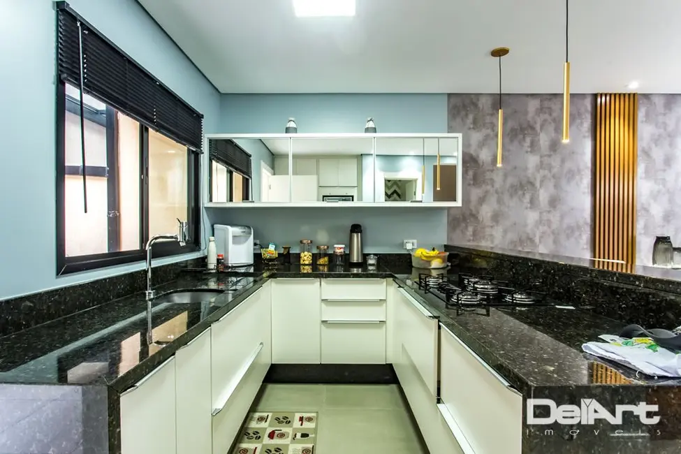 Sobrado com 3 quartos à venda, 1519m2 em Atuba, Curitiba - PR - imagem 8 Foto 8 de Sobrado com 3 quartos à venda, 1519m2 em Atuba, Curitiba - PR