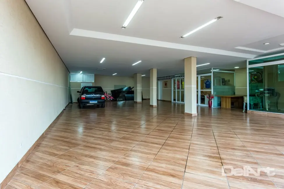 Foto 2 de Casa com 3 quartos à venda, 540m2 em Rebouças, Curitiba - PR