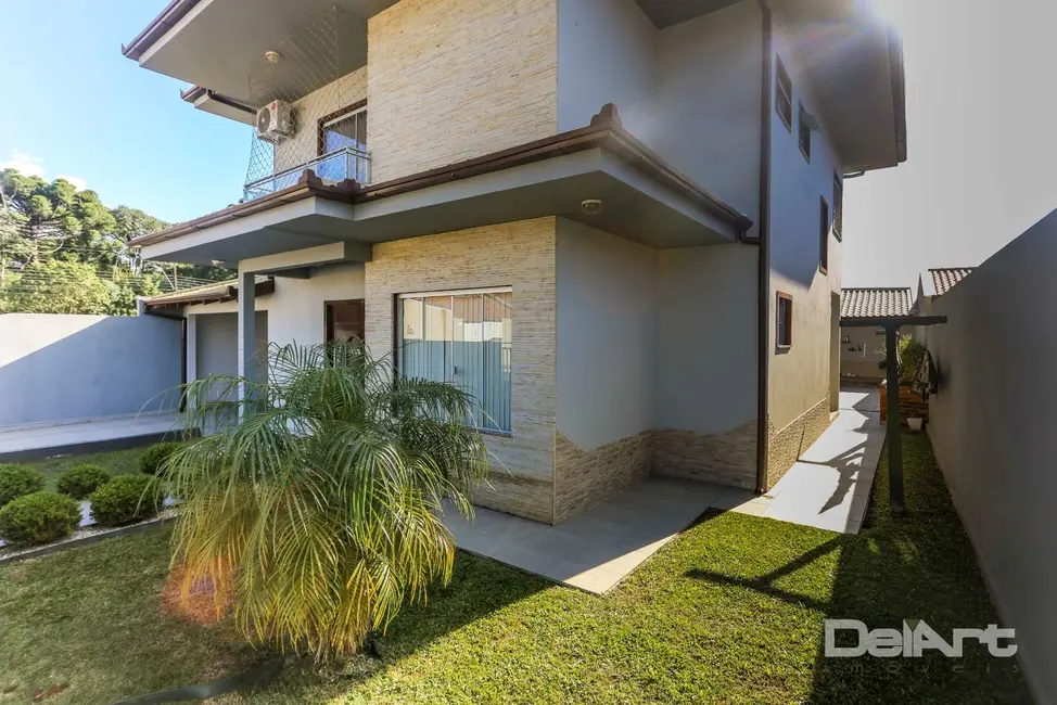 Foto 1 de Casa com 4 quartos à venda, 400m2 em Rio Negro - PR