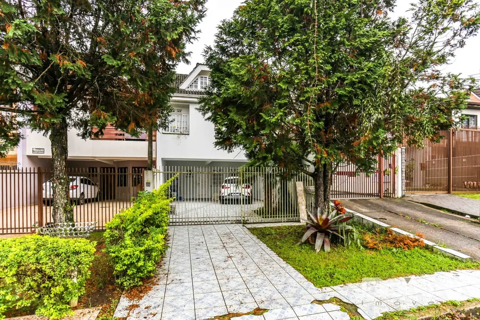 Foto 2 de Sobrado com 4 quartos à venda, 120m2 em Jardim das Américas, Curitiba - PR