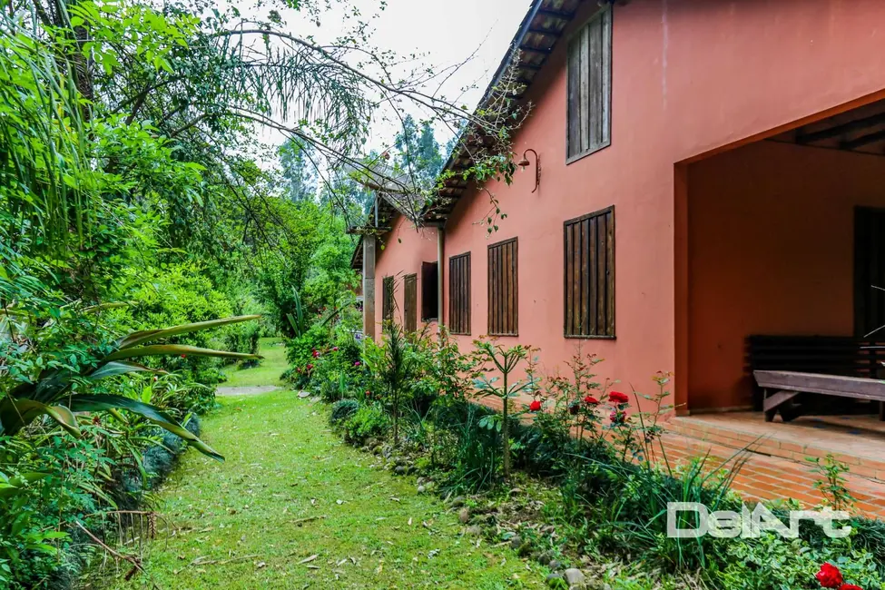 Foto 3 de Chácara com 7 quartos à venda, 84000m2 em Rio Negro - PR
