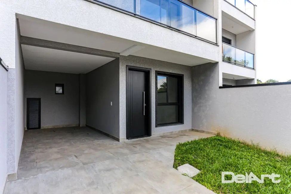 Sobrado com 3 quartos à venda, 160m2 em Bom Retiro, Curitiba - PR - imagem 4 Foto 4 de Sobrado com 3 quartos à venda, 160m2 em Bom Retiro, Curitiba - PR