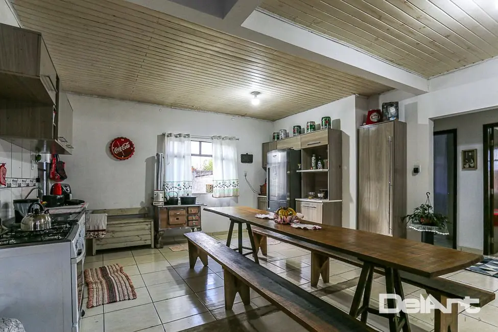 Foto 5 de Casa com 3 quartos à venda, 600m2 em Rio Negro - PR