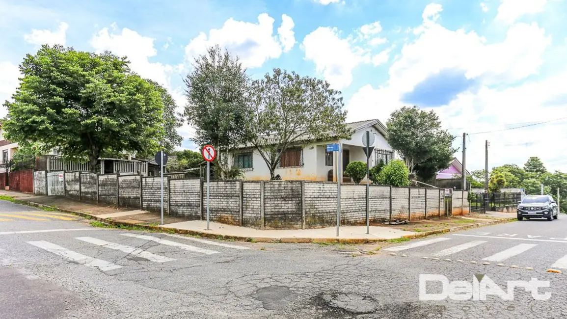 Foto 1 de Terreno / Lote à venda, 440m2 em Rio Negro - PR