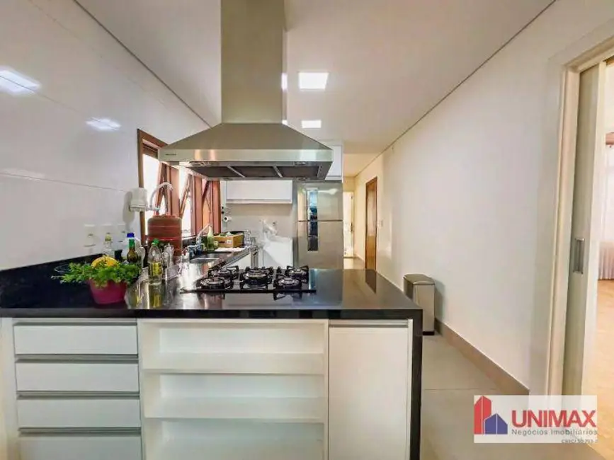 Foto 8 de Casa de Condomínio com 3 quartos à venda, 360m2 em Santana De Parnaiba - SP