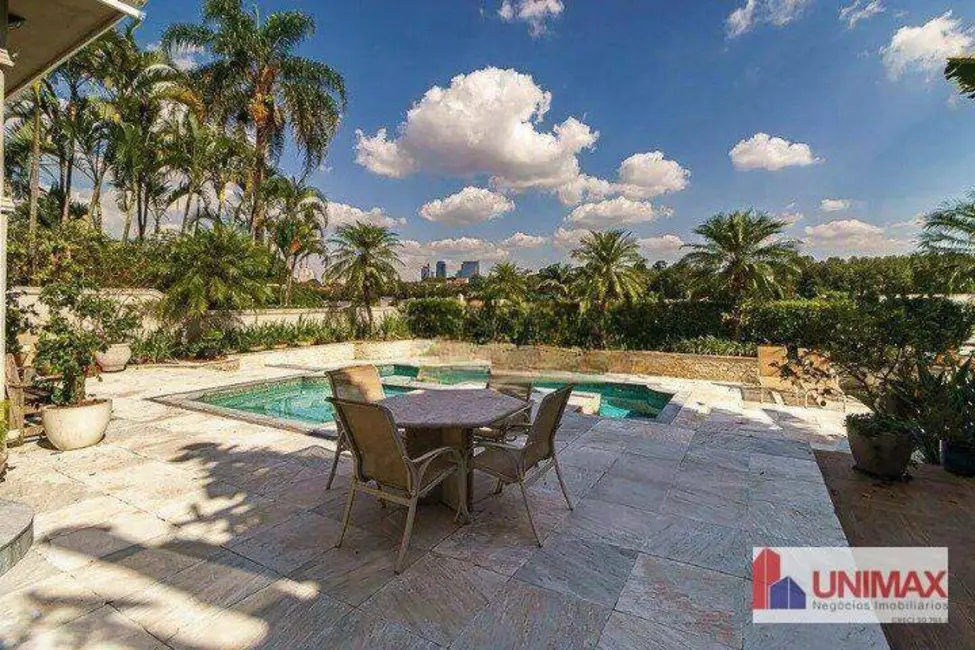 Casa de Condomínio com 5 quartos à venda, 1000m2 em Alphaville, Santana De Parnaiba - SP - imagem 4 Foto 4 de Casa de Condomínio com 5 quartos à venda, 1000m2 em Alphaville, Santana De Parnaiba - SP