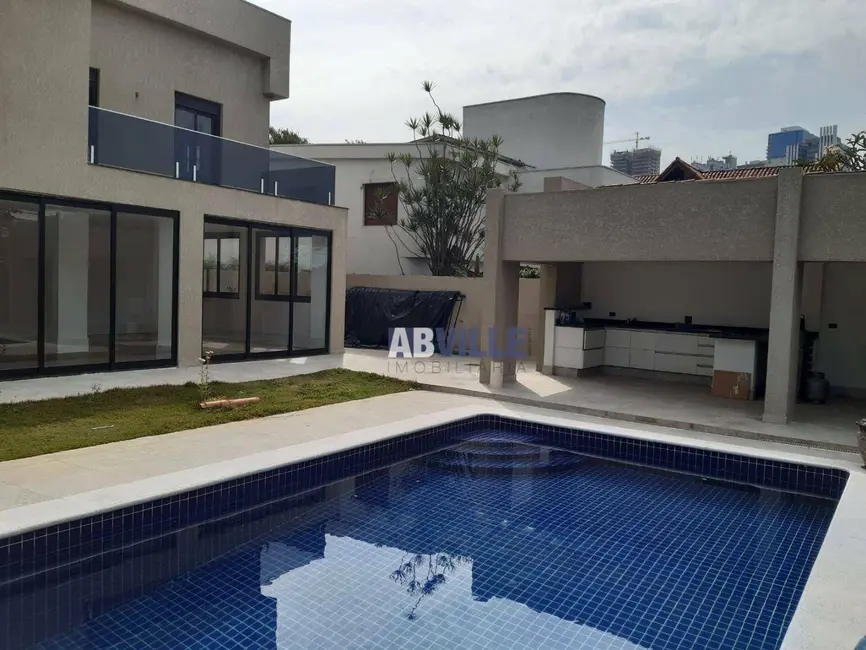 Casa de Condomínio com 5 quartos à venda e para alugar, 560m2 em Barueri - SP - imagem 4 Foto 4 de Casa de Condomínio com 5 quartos à venda e para alugar, 560m2 em Barueri - SP