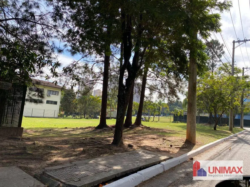 Foto 6 de Terreno / Lote à venda e para alugar, 1740m2 em Barueri - SP