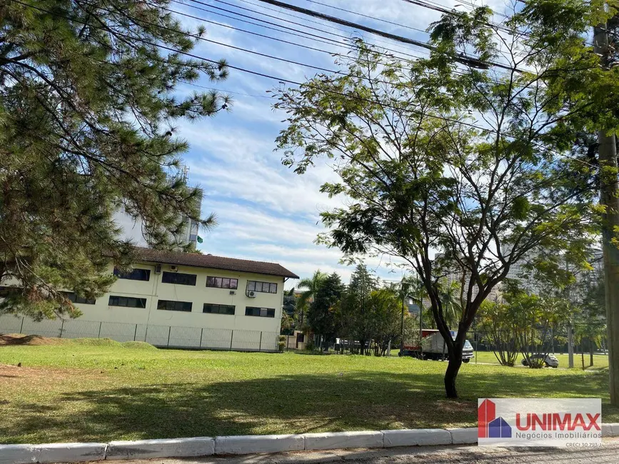 Foto 3 de Terreno / Lote à venda e para alugar, 1740m2 em Barueri - SP