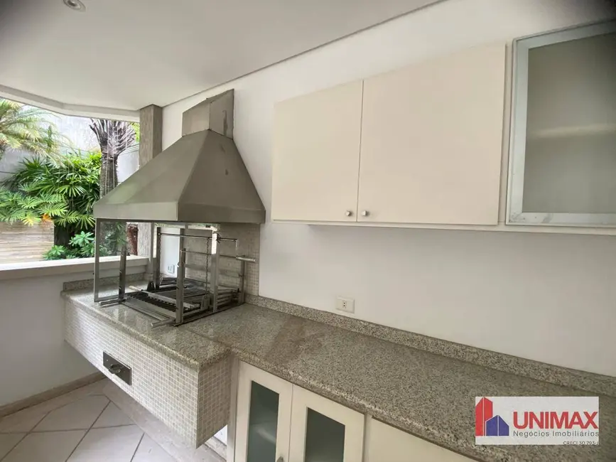 Foto 3 de Casa de Condomínio com 4 quartos para alugar, 560m2 em Barueri - SP