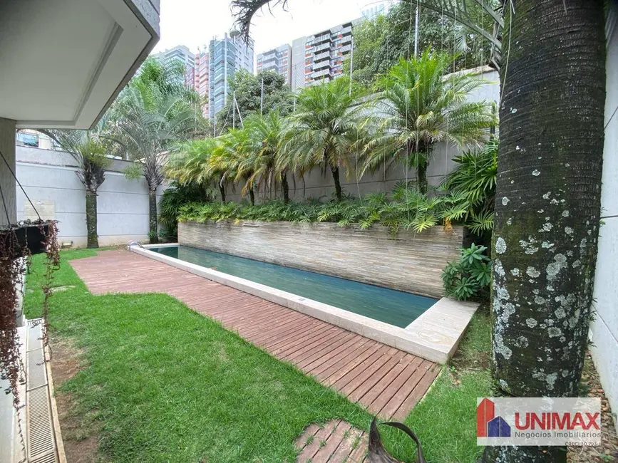 Foto 1 de Casa de Condomínio com 4 quartos para alugar, 560m2 em Barueri - SP