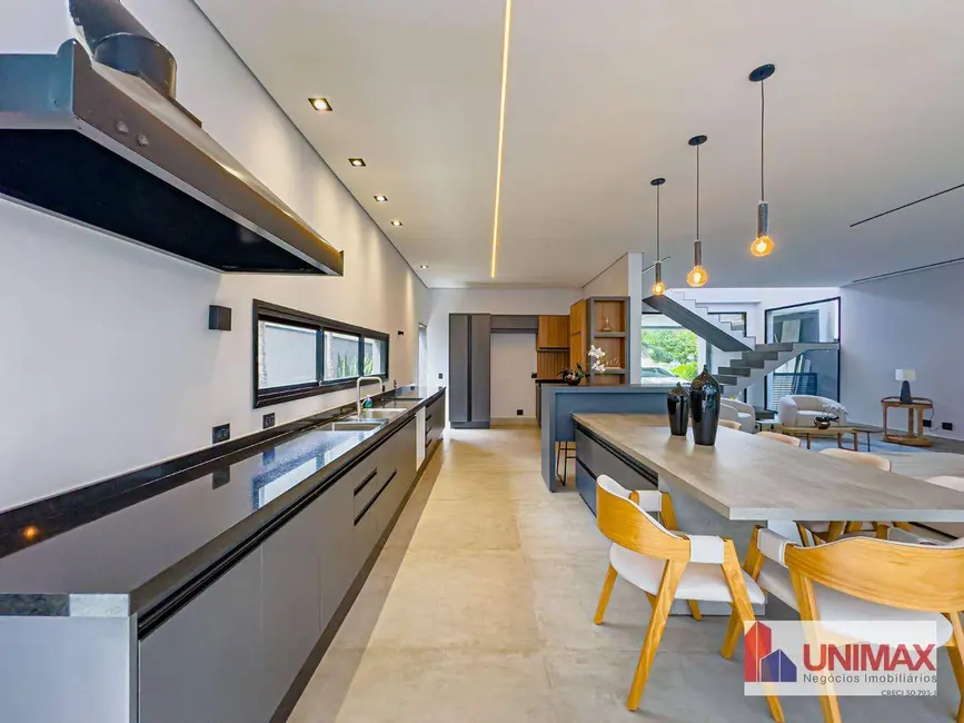 Casa de Condomínio com 4 quartos à venda e para alugar, 320m2 em Santana De Parnaiba - SP - imagem 8 Foto 8 de Casa de Condomínio com 4 quartos à venda e para alugar, 320m2 em Santana De Parnaiba - SP