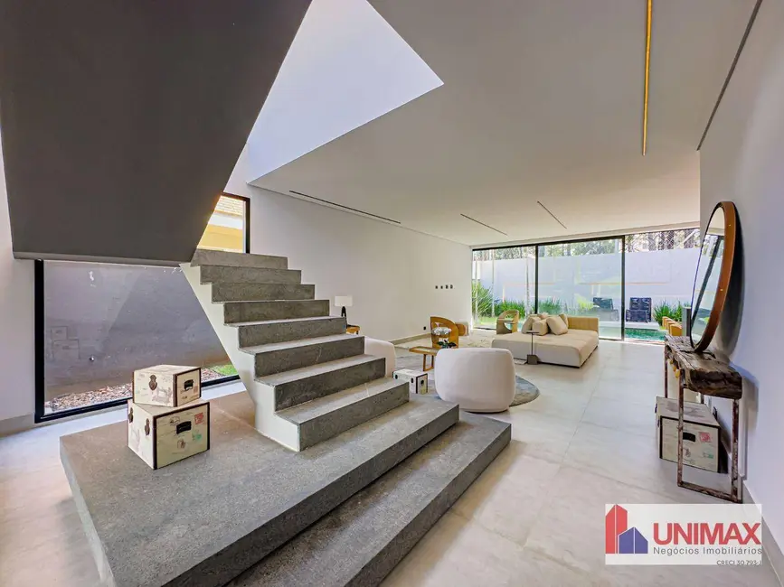 Casa de Condomínio com 4 quartos à venda e para alugar, 320m2 em Santana De Parnaiba - SP - imagem 4 Foto 4 de Casa de Condomínio com 4 quartos à venda e para alugar, 320m2 em Santana De Parnaiba - SP