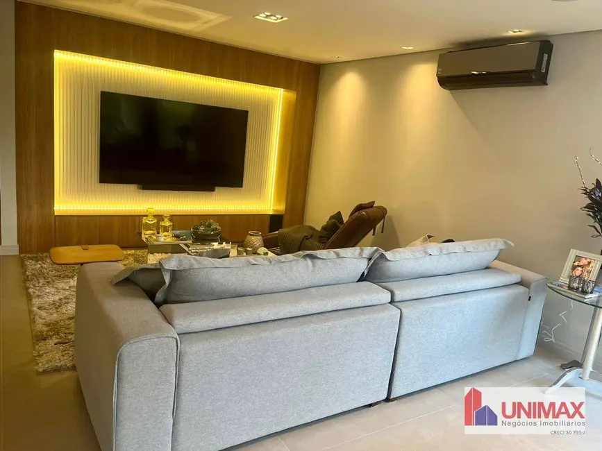 Foto 9 de Casa de Condomínio com 4 quartos à venda, 640m2 em Barueri - SP