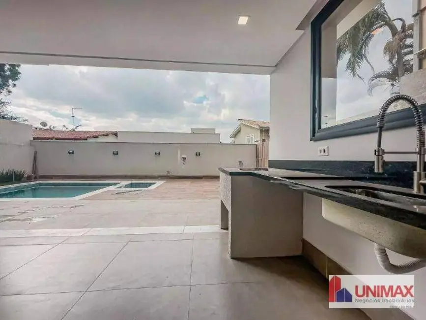 Foto 2 de Casa de Condomínio com 3 quartos à venda, 360m2 em Santana De Parnaiba - SP