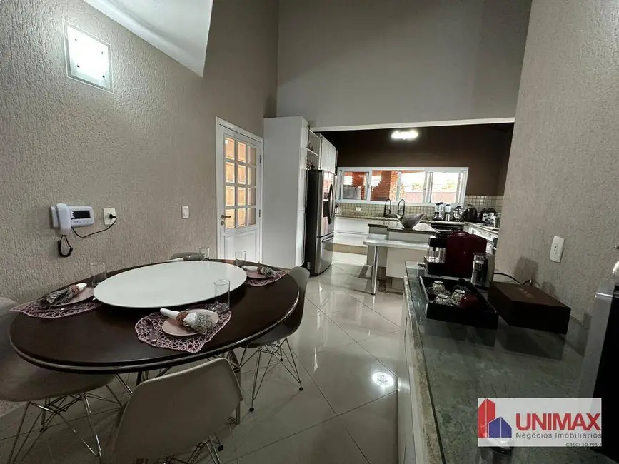 Foto 9 de Casa de Condomínio com 4 quartos à venda e para alugar, 711m2 em Santana De Parnaiba - SP