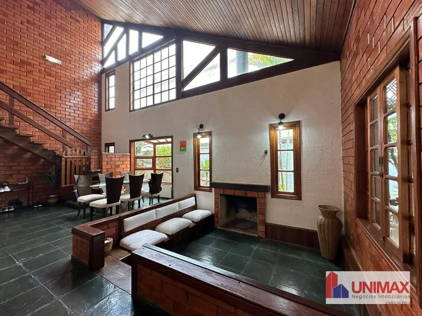 Foto 4 de Casa de Condomínio com 4 quartos para alugar, 360m2 em Santana De Parnaiba - SP