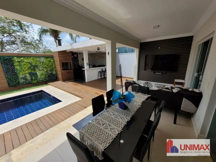 Foto 3 de Casa de Condomínio com 4 quartos à venda, 330m2 em Santana De Parnaiba - SP