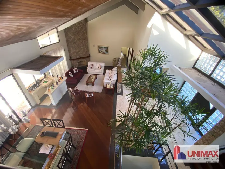 Casa de Condomínio com 4 quartos à venda, 1040m2 em Santana De Parnaiba - SP - imagem 6 Foto 6 de Casa de Condomínio com 4 quartos à venda, 1040m2 em Santana De Parnaiba - SP